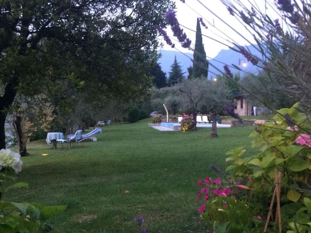 Costa Paradiso Iseo B&B
