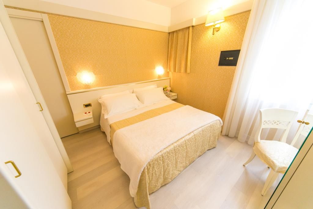 Hotel Bristol
