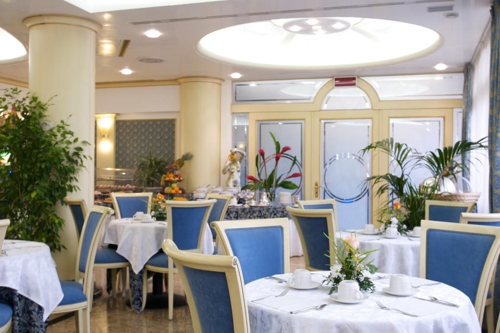 Hotel Bristol