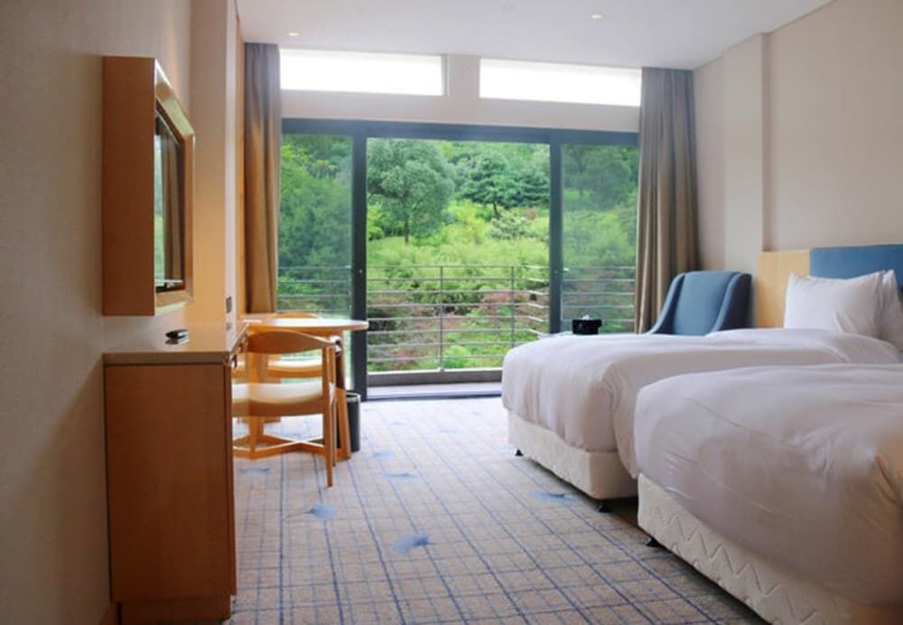 Preess Resort and Hotel