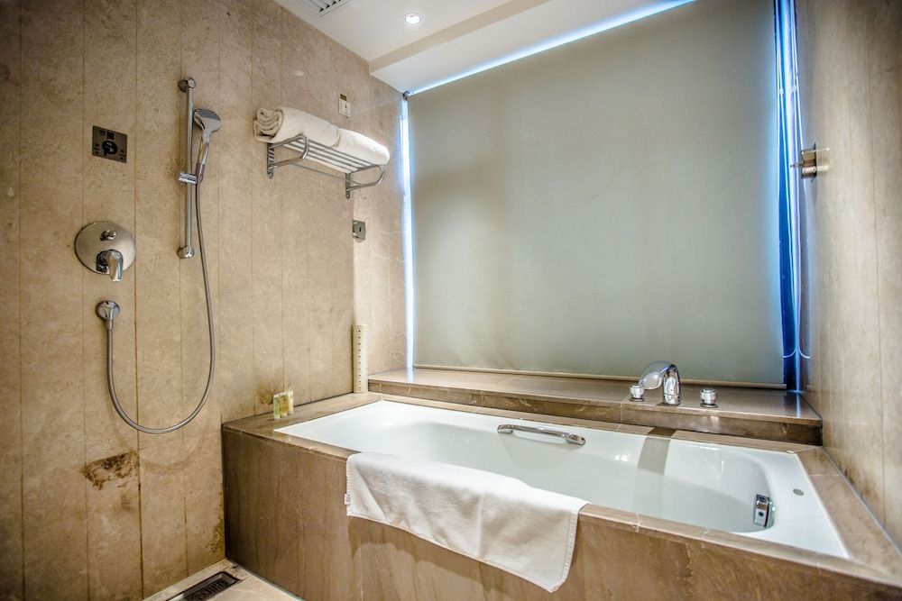 Preess Resort and Hotel