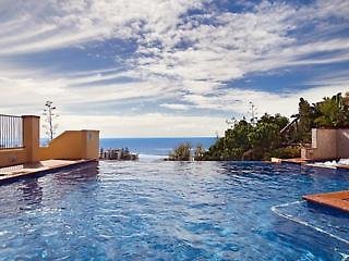 Magic Mountain Resort