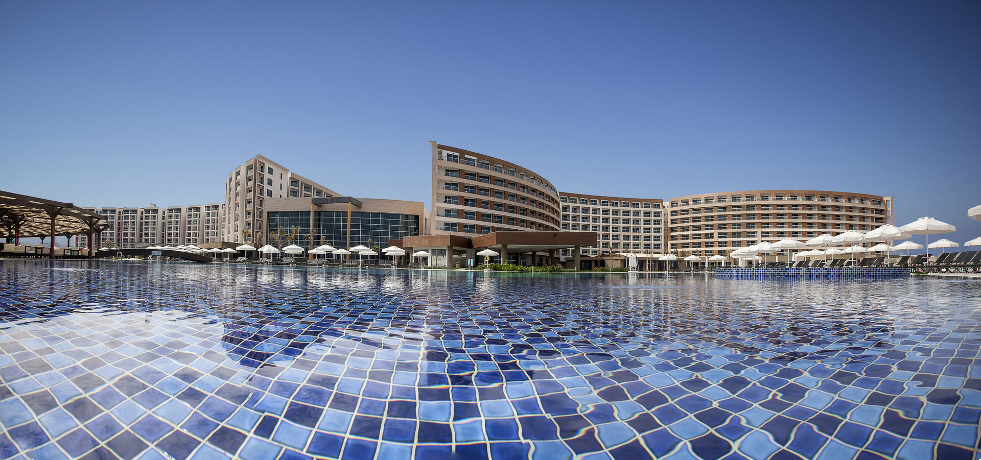 Elexus Hotel Resort & Spa