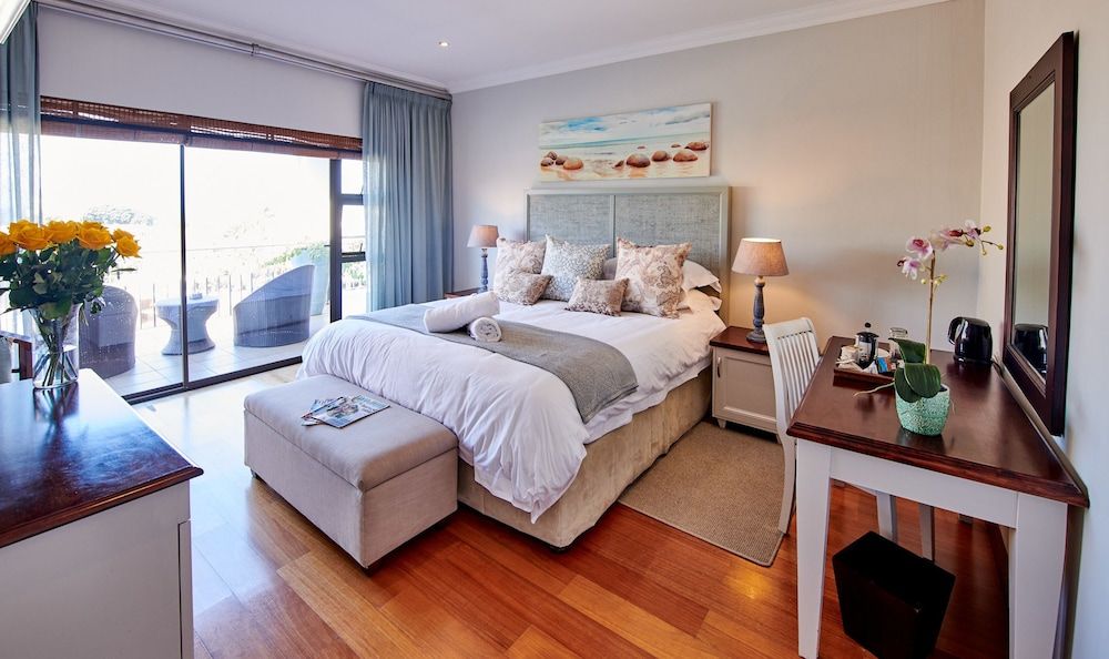 The Hamptons Guest House