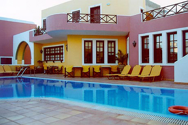 Nikolas Hotel & Spa