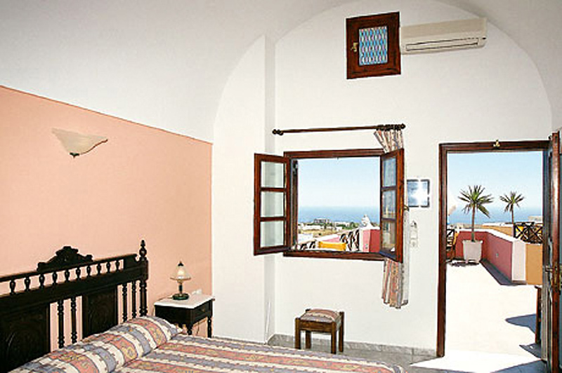 Nikolas Hotel & Spa