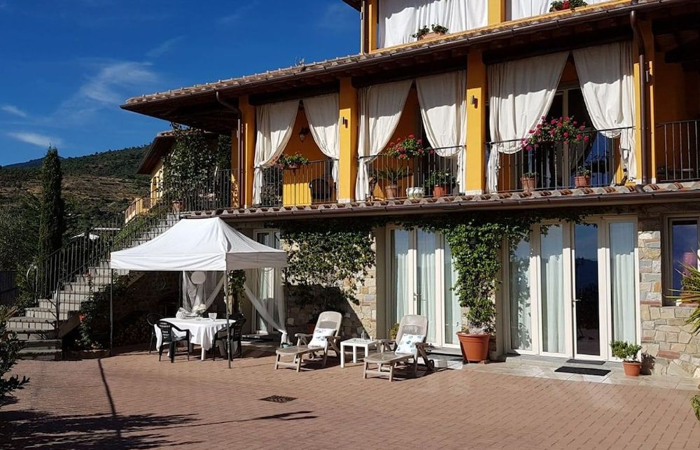 Villa Lucrezia