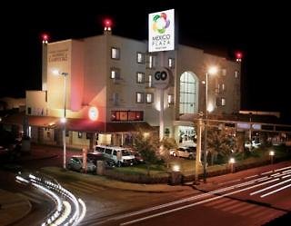 Suites Mexico Plaza Campestre