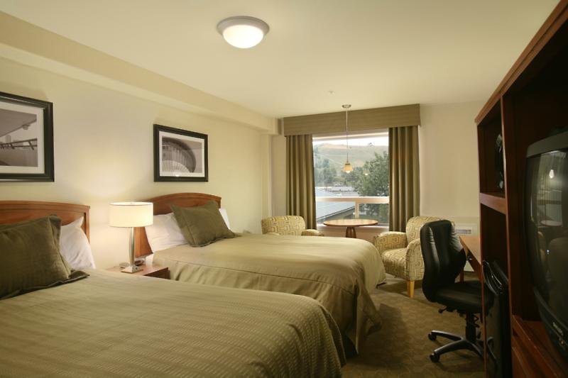 Sandman Hotel & Suites Calgary West
