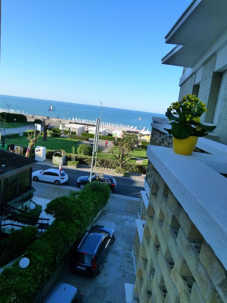 Hotel Paradise