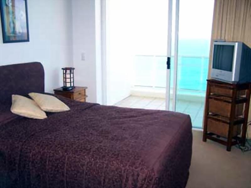 Pacific Views Resort