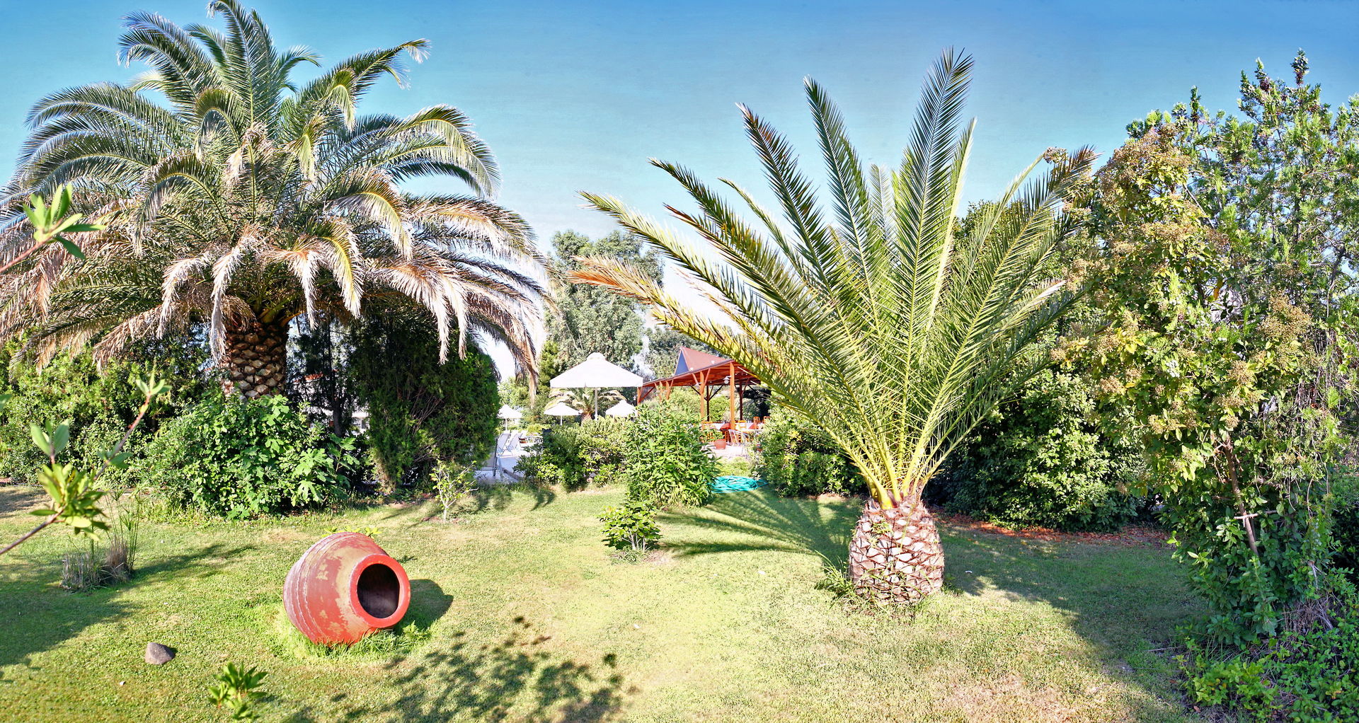 Pasiphae Hotel