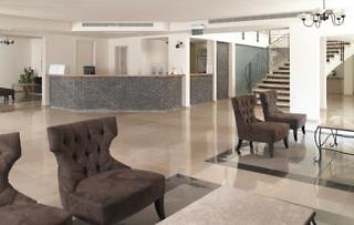 Kfar Giladi Hotel