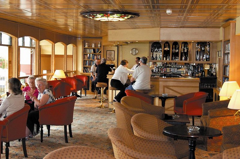 Apollo Hotel
