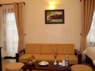 YK Home Luxury Villa