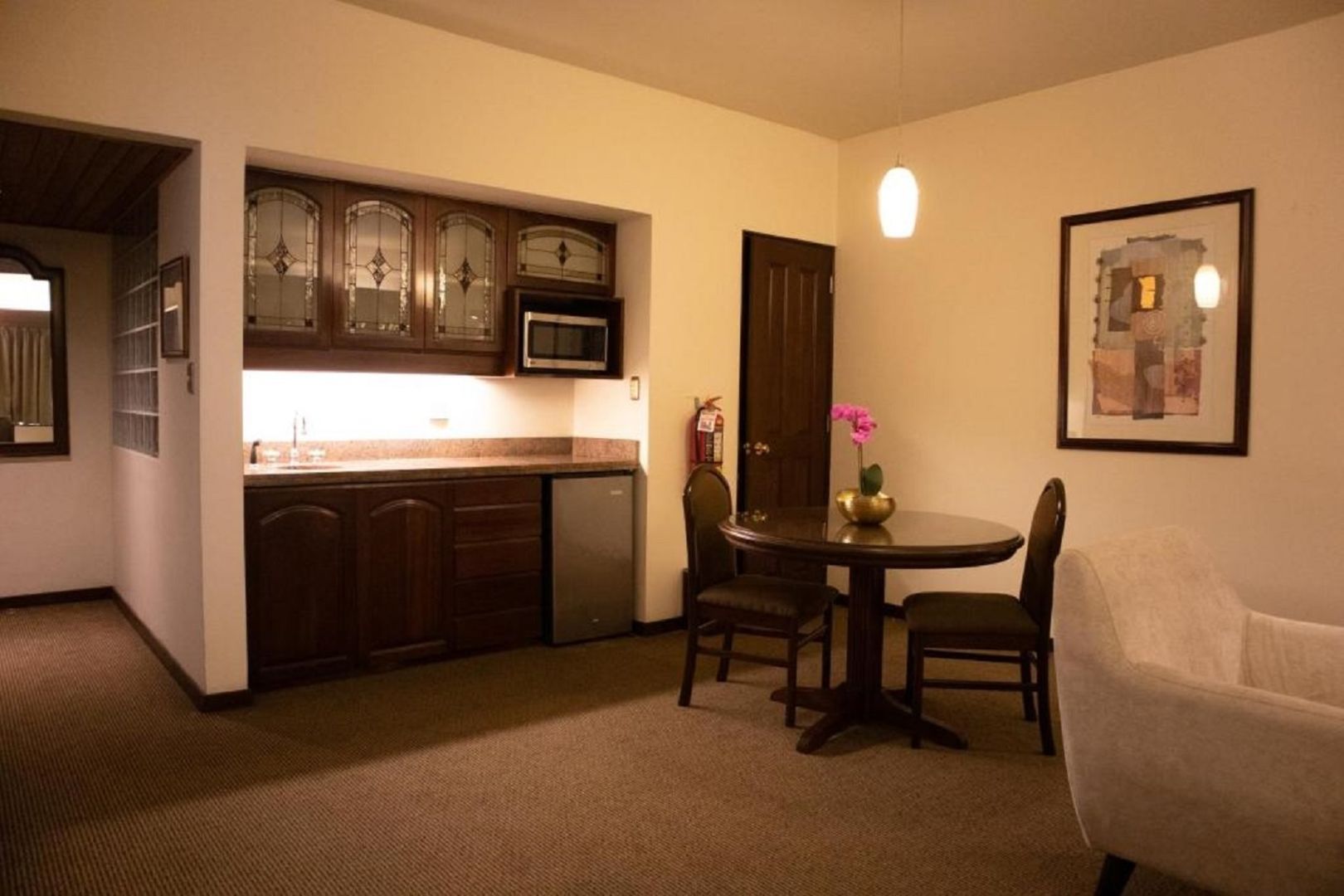 J&A Classic Hotel