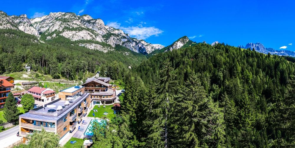 Hotel Piné