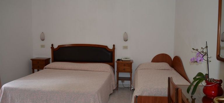 Hotel Maronti