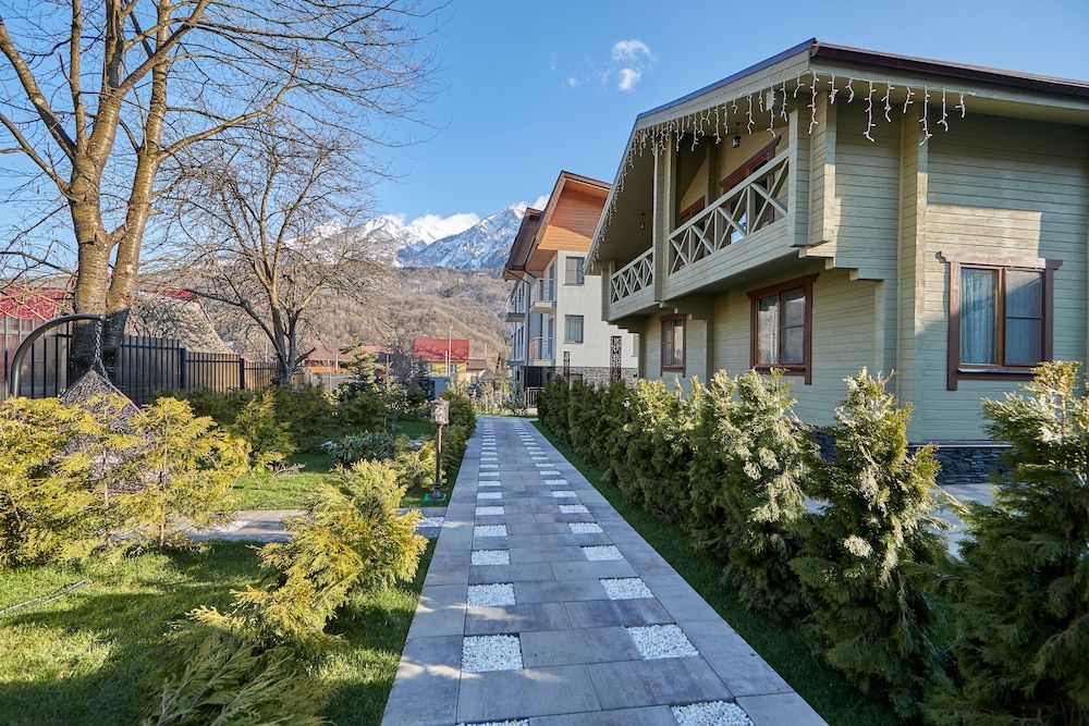 Hills Polyana Hotel & Spa