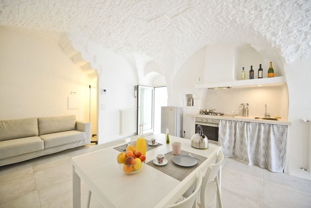 Casetta Arco Con Balcone