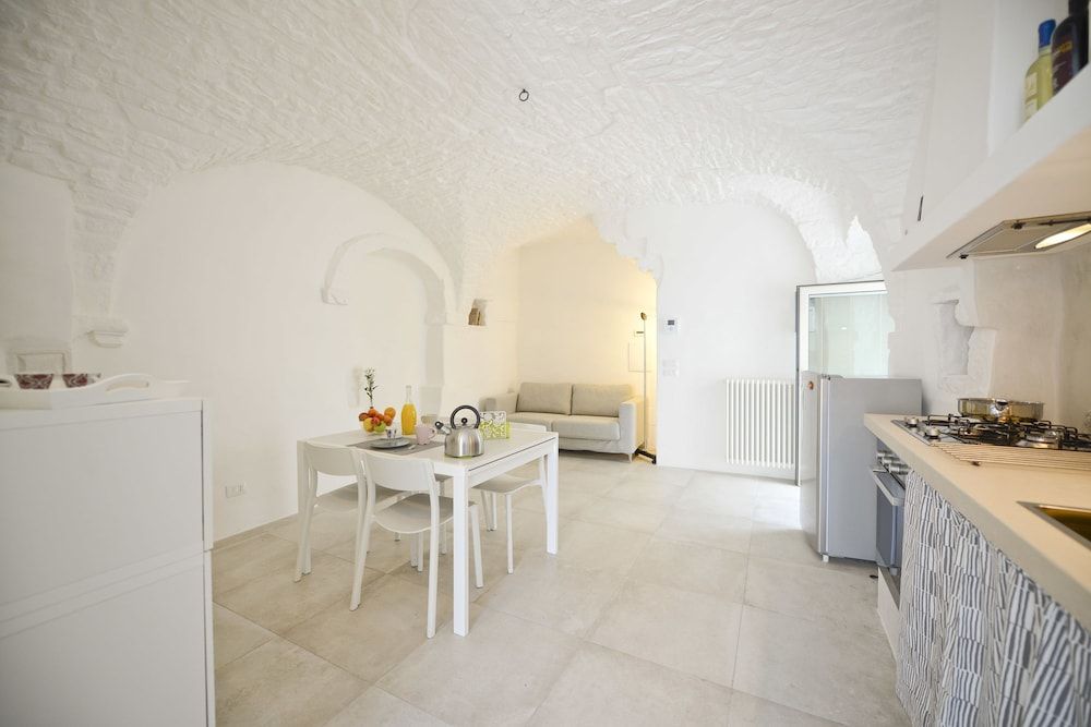 Casetta Arco Con Balcone