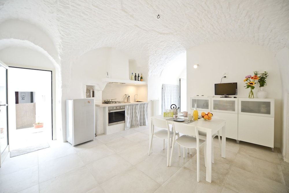 Casetta Arco Con Balcone
