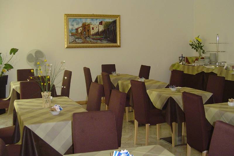 Club Meeting Hotel