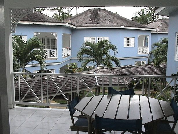 Beachcomber Club Resort