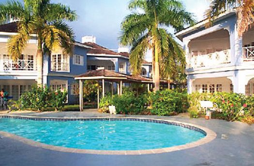 Beachcomber Club Resort