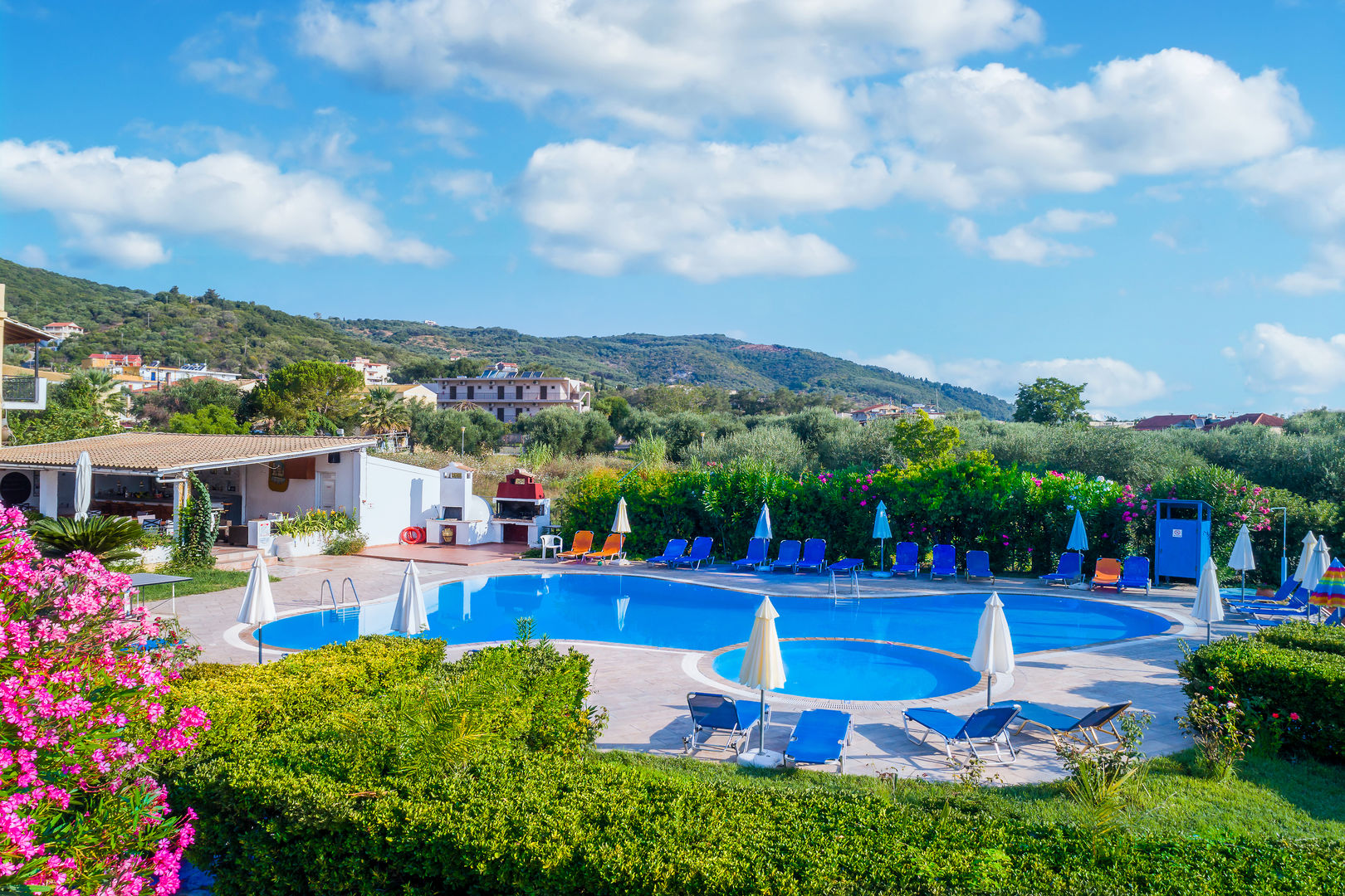 Serena Hotel