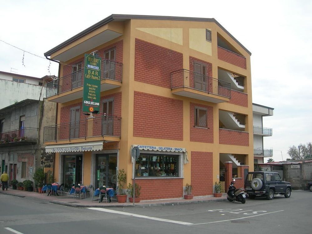 Caffè Nuovo 2 Holiday Rooms