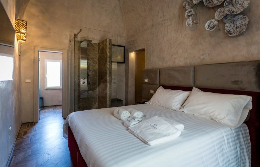 Al Console Luxury Suite