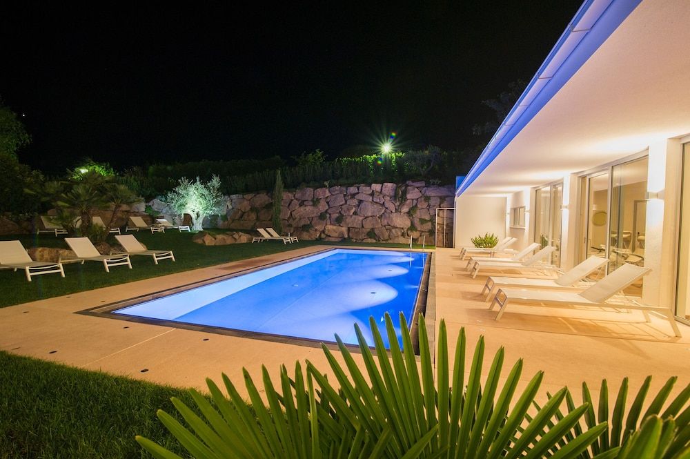 Hidalgo Suites & Residence