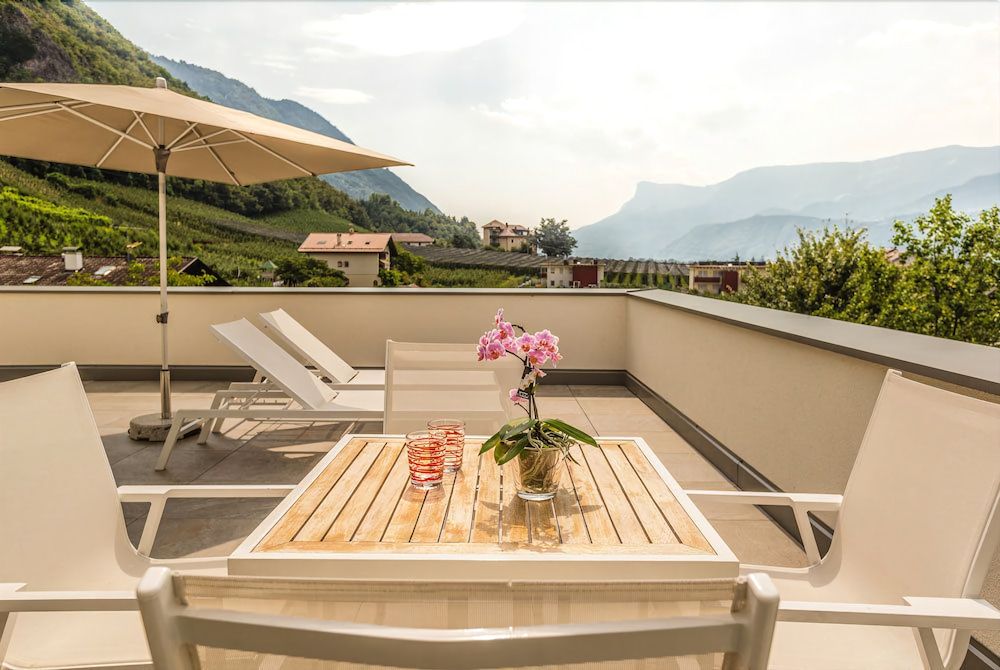 Hidalgo Suites & Residence