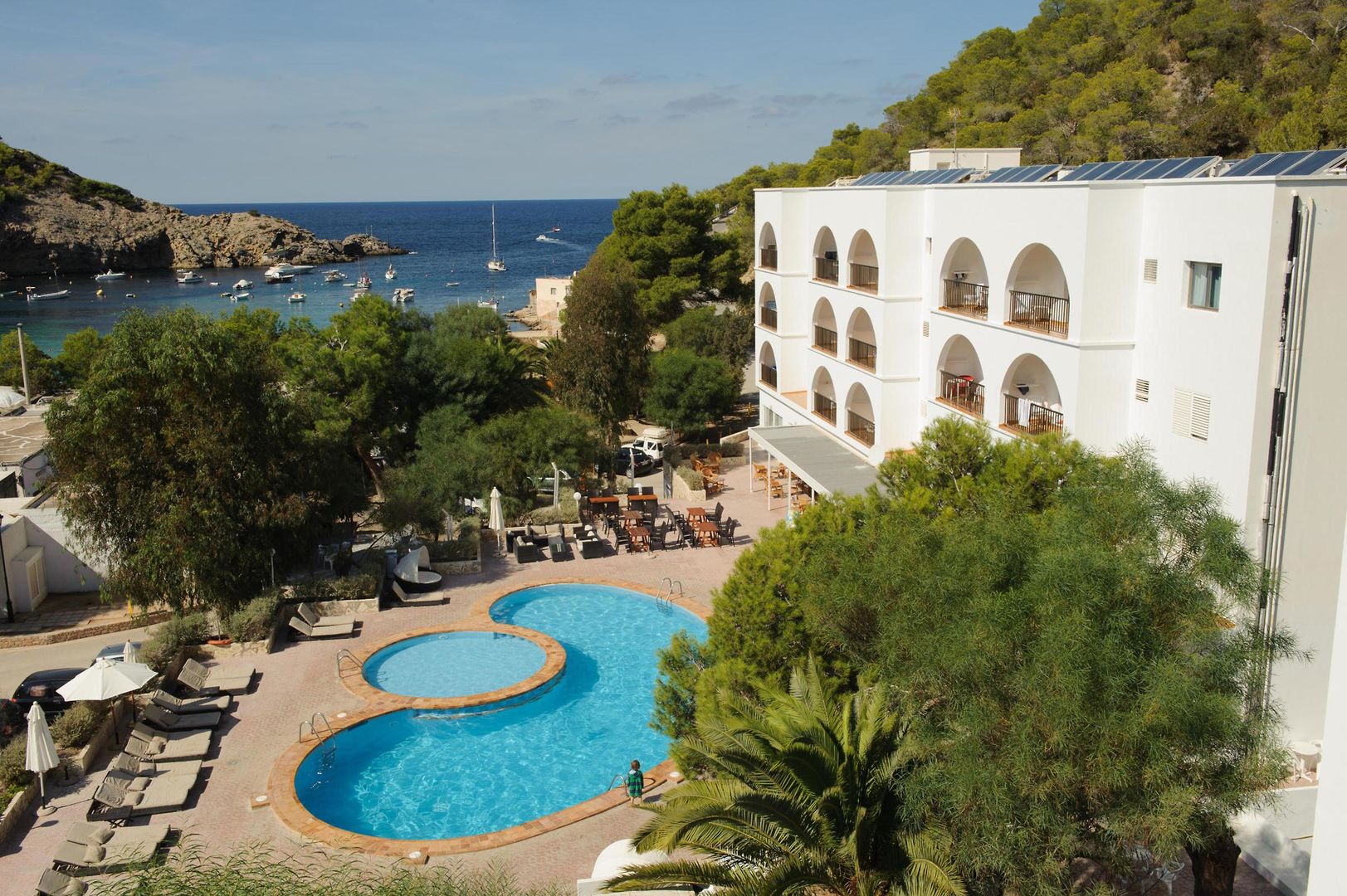 Aparthotel Puerto Cala Vadella
