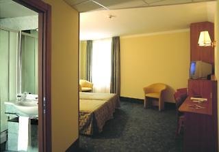 Hotel Re