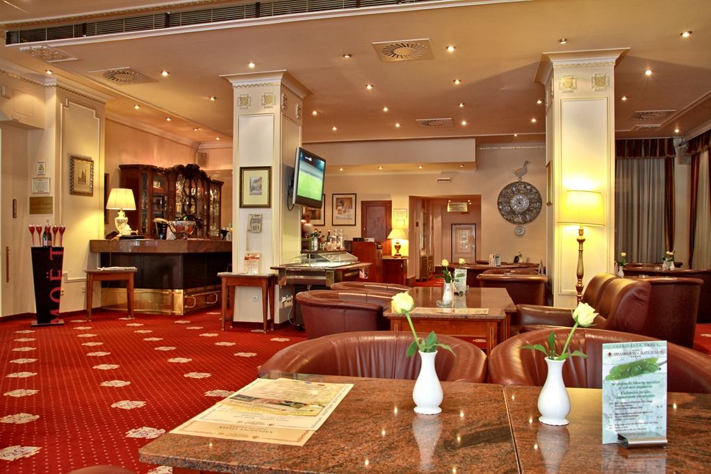 Hotel Ambassador Zlatá Husa