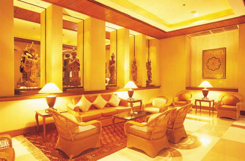 Chatrium Hotel Royal Lake Yangon