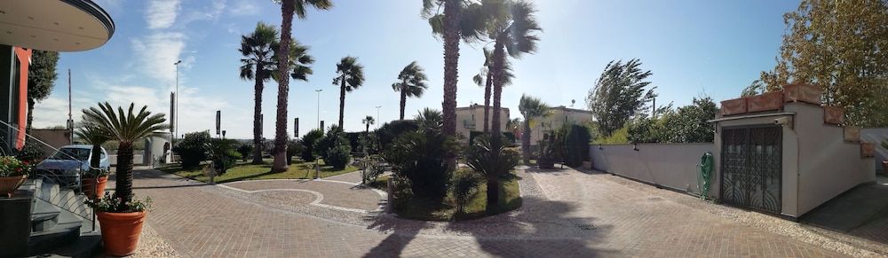 Hotel Paradiso