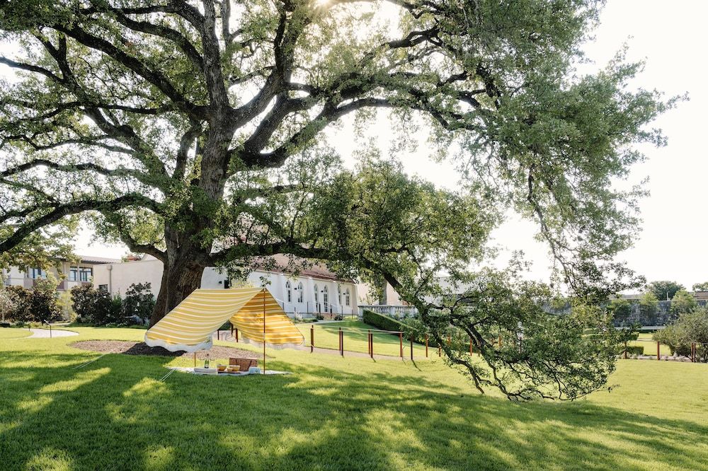 Commodore Perry Estate