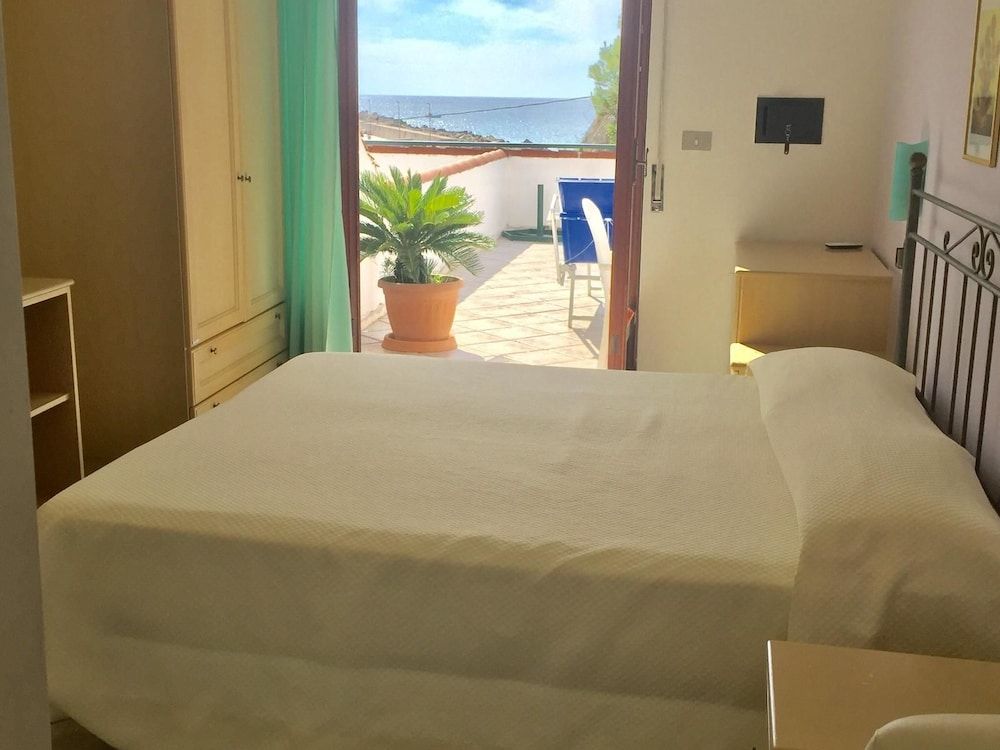 Lembo Di Mare Hotel Residence