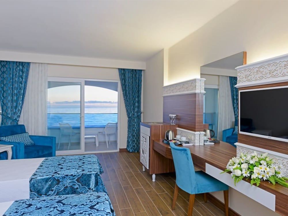 Simurg Halal Luxury Hotel