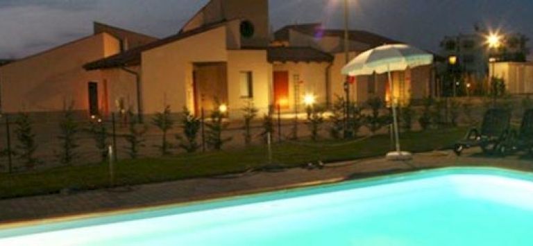 Alba Village Hotel