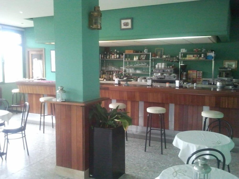 Los Laureles