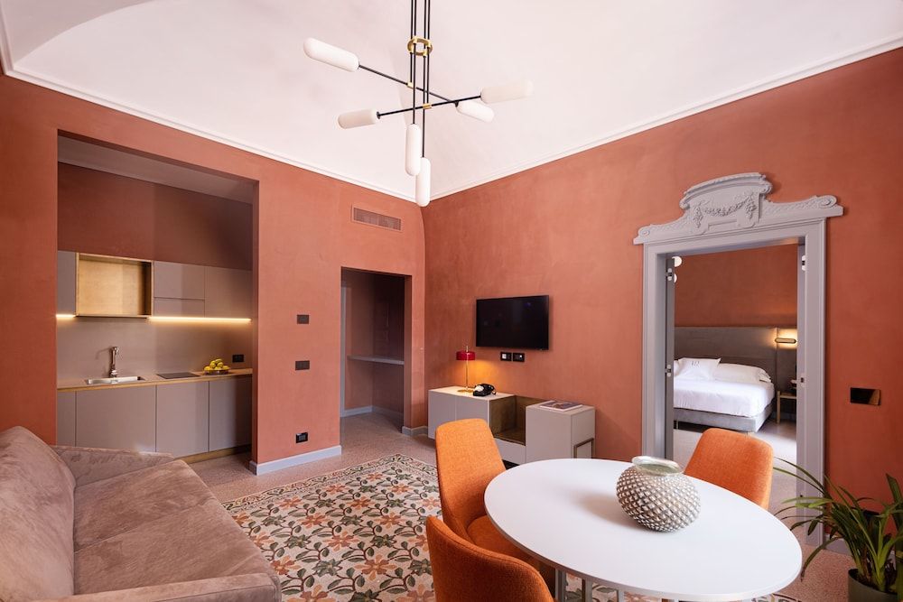 Vis Urban Suites & Spa