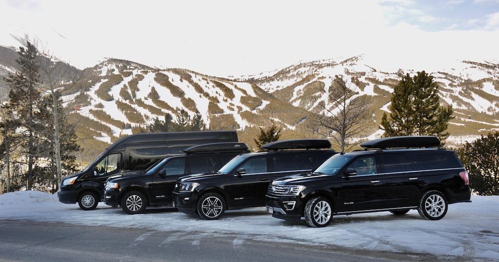 Alpenglow Peaks Lodge