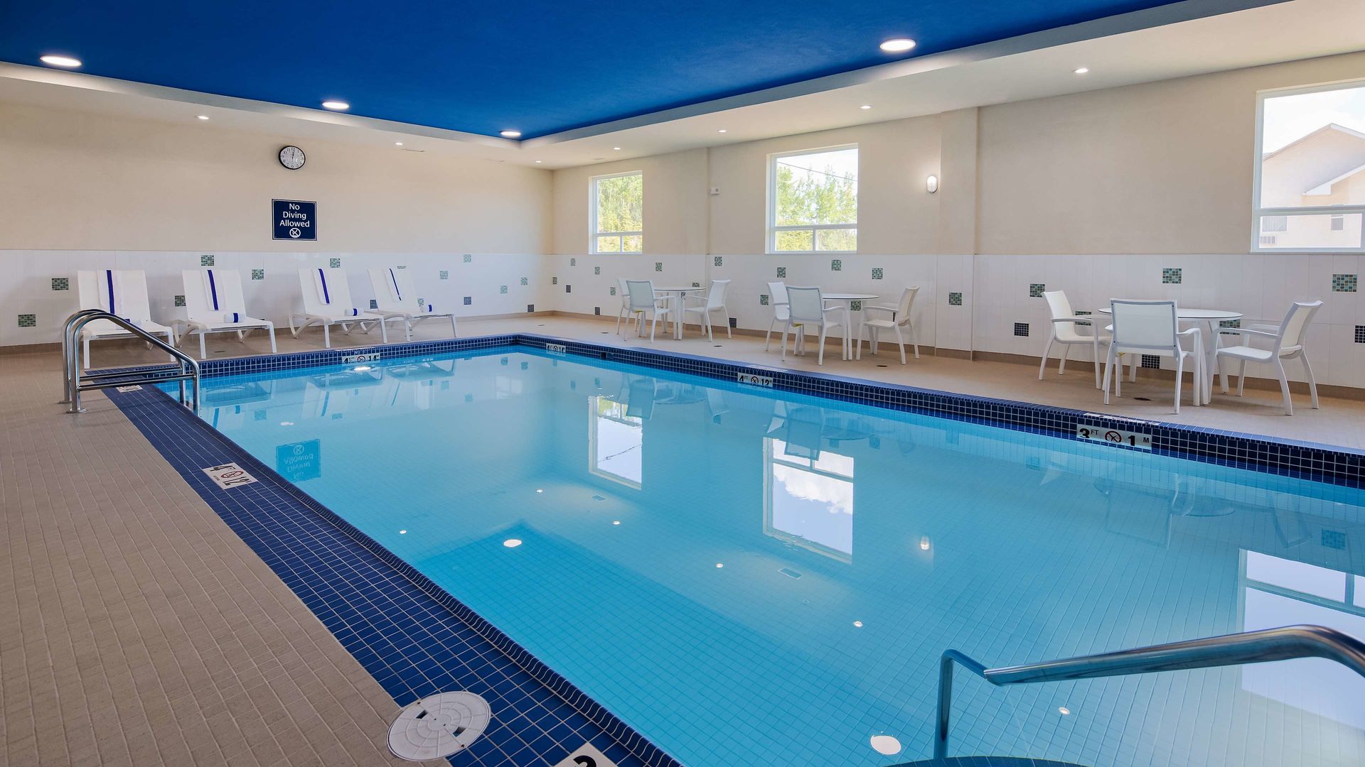 Best Western Plus Hinton Inn & Suites