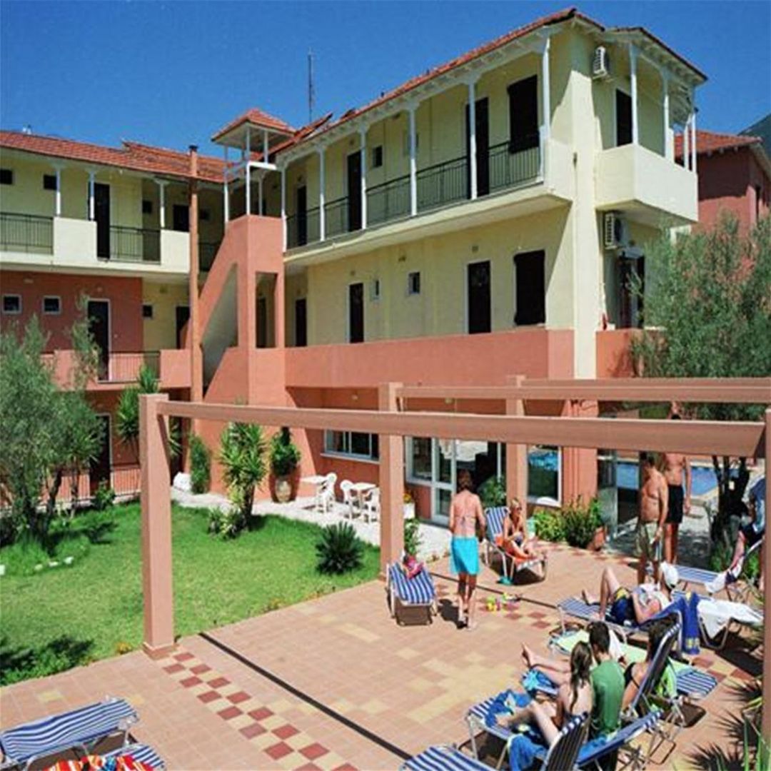Happyland Hotel Apartments