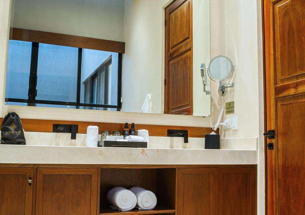 Adoro Hotel Boutique