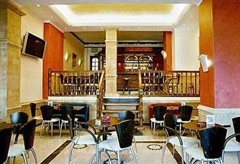 Argo Hotel Piraeus